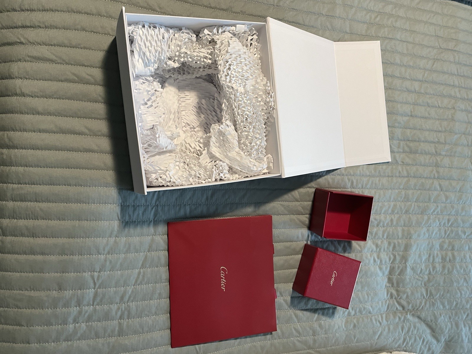 Cartier White Magnetic Closure Gift Box With Red Bag And Red Box