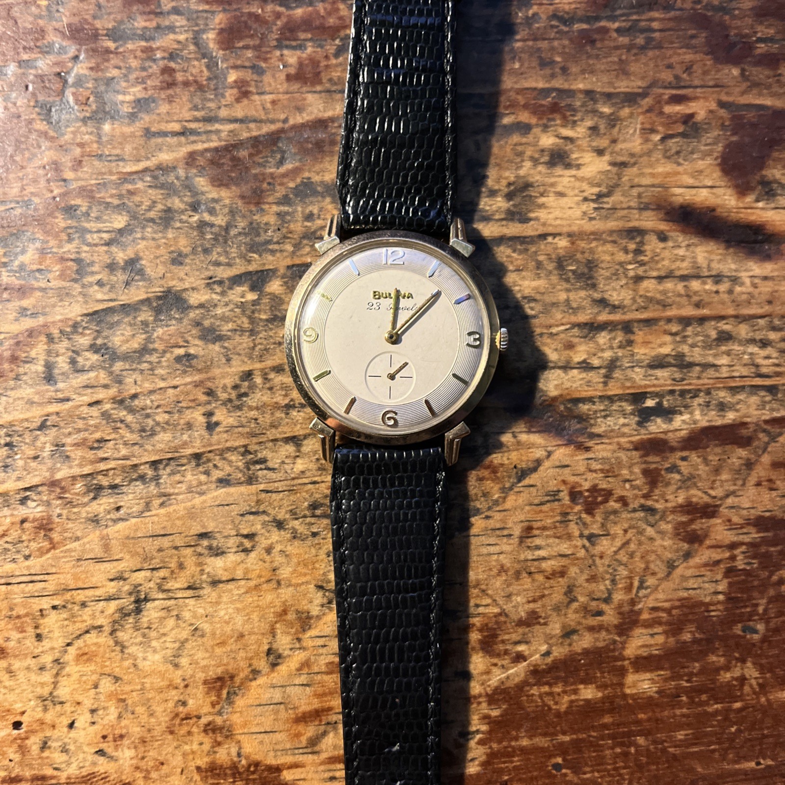 Bulova Men’s Fancy Lug Dress Watch 23 Jewels, Vintage