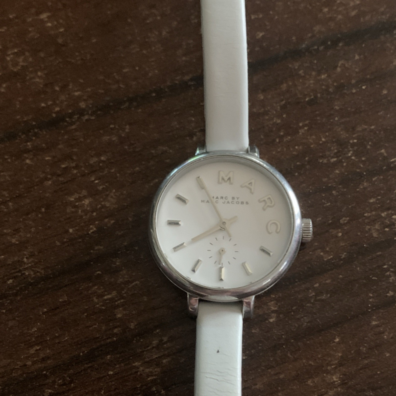Marc by Marc Jacobs Women’s Quartz Watch White Dial Strap Silver Case 50m