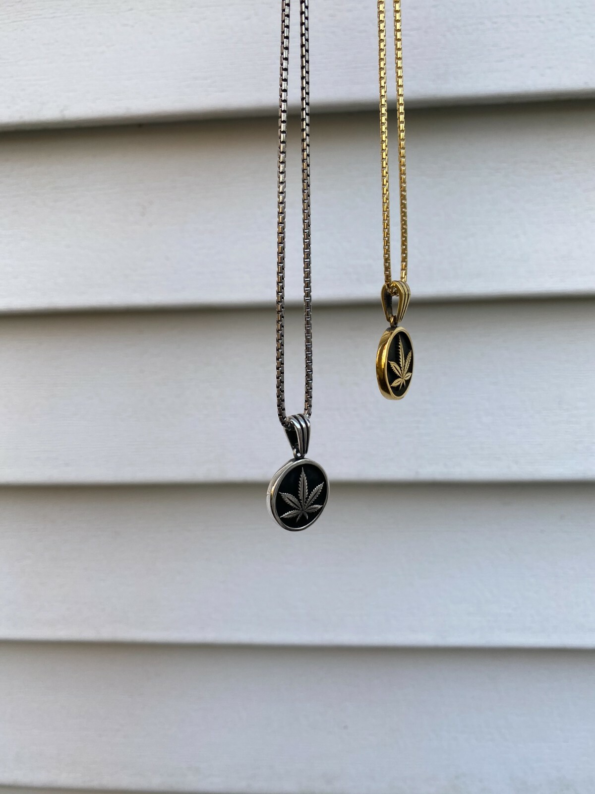 Solid 925 Sterling Silver Marijuana Weed Leaf Pendant Gold Plated Medallion