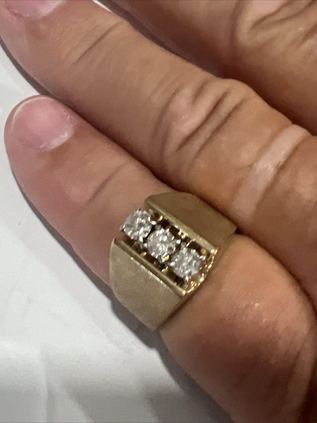 Men’s 10 KT Solid Gold 3 Diamond’s Large BRUSHED Band RING Size 10 STAMPED NEW