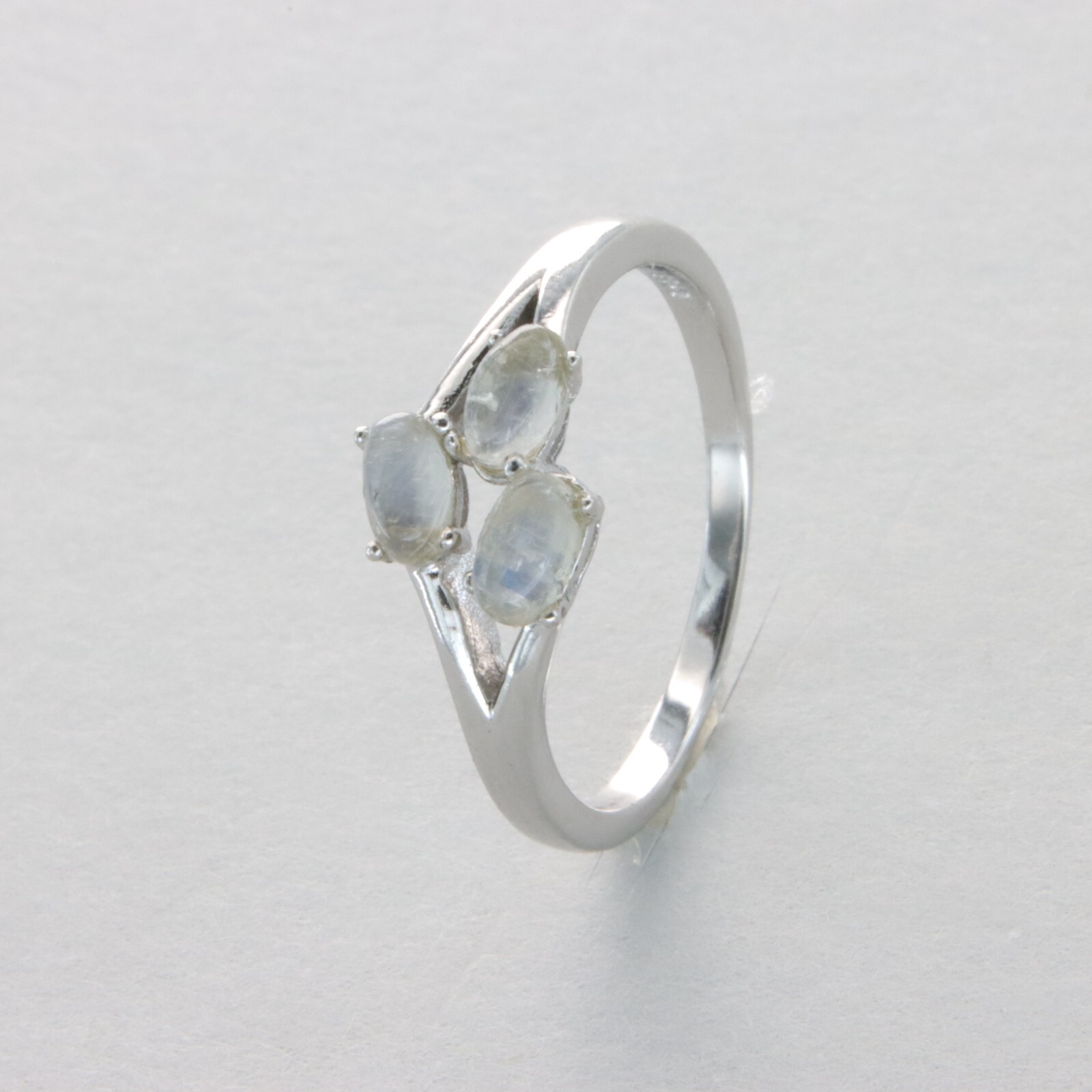Triple Oval Rainbow MOONSTONE Ring – Multiple Sizes – 925 STERLING SILVER #138e