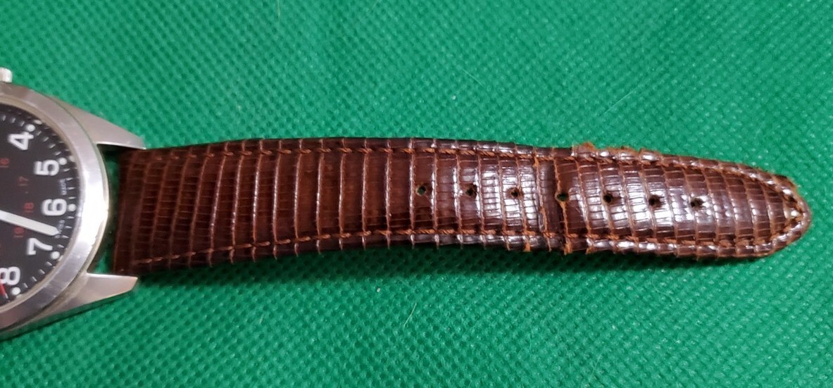 40mm Mens Victorinox 241083 Garrison Swiss Army Watch