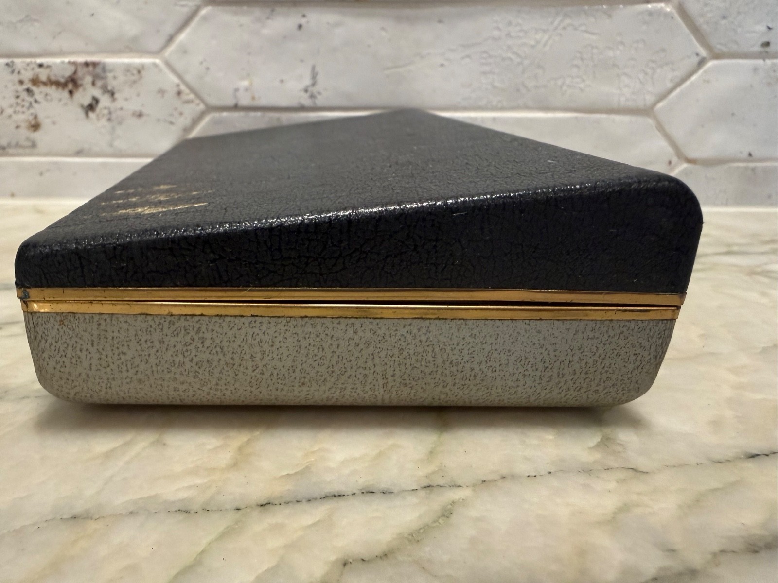 Vintage MCM Men’s Farrington Jewelry Box Black & Gray Clam Shell Case Lined 4×7″