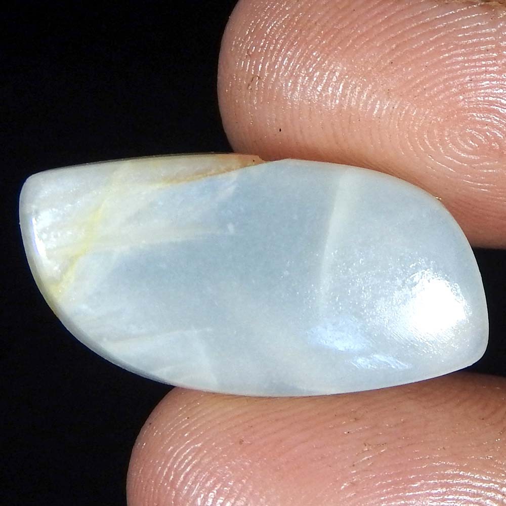 13.65Cts100%Natural Quality Silky Monnstone Fancy Cabochon Loose Gemstone