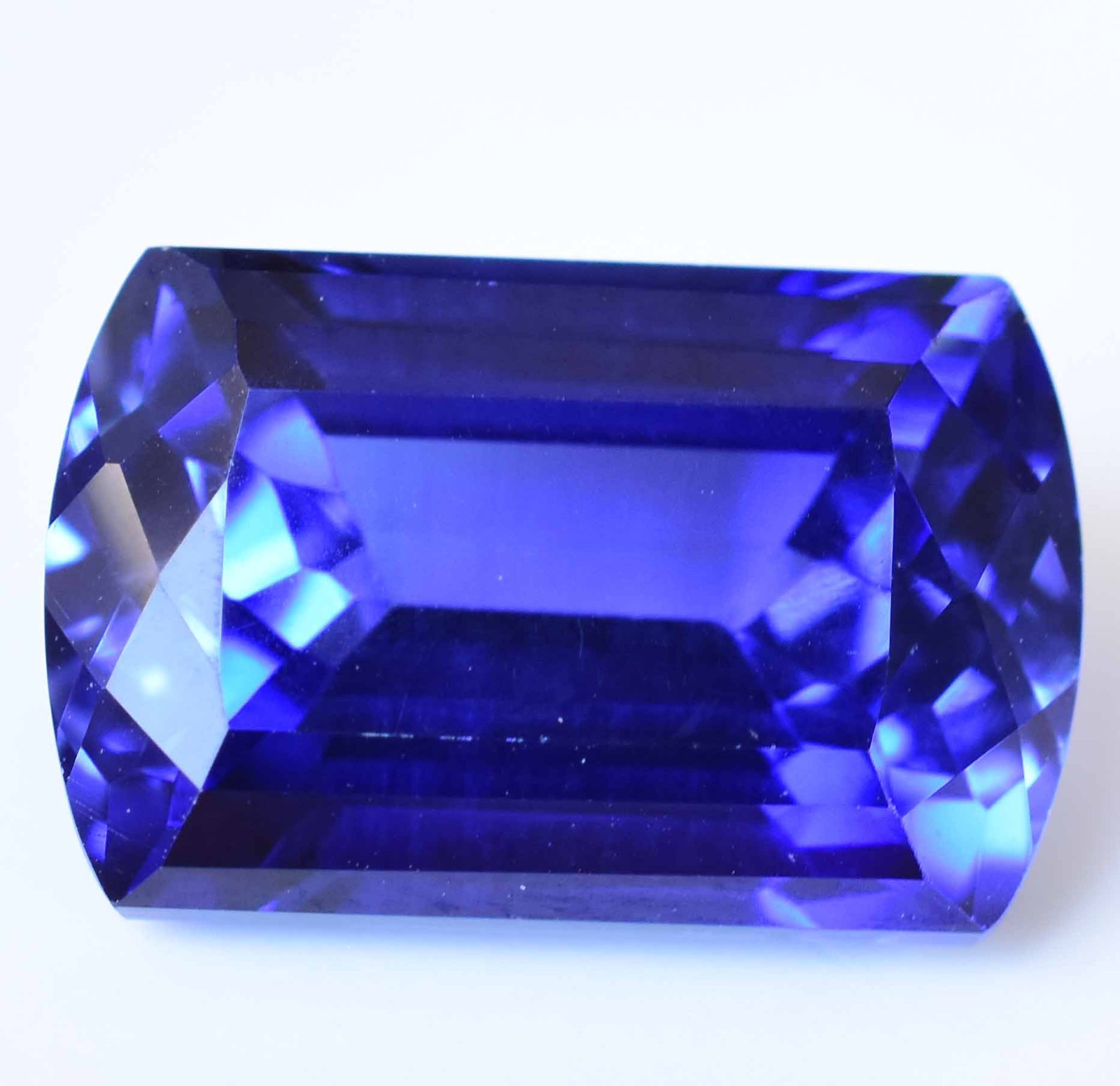 Natural Montana YoGo Sapphire 22.65 Ct Long Cushion Certified Flawless Gemstone