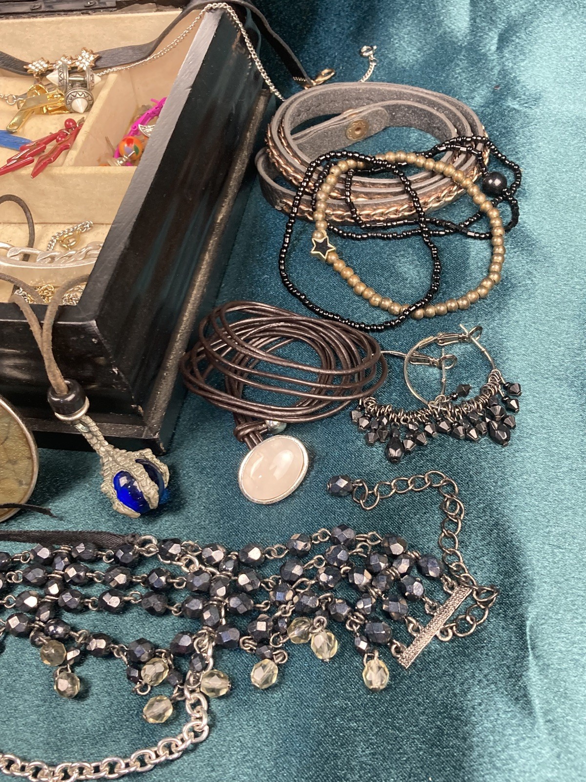 25 Lot Gothic Inspired Costume Jewelry Romance Goth Earring Emo Box Included