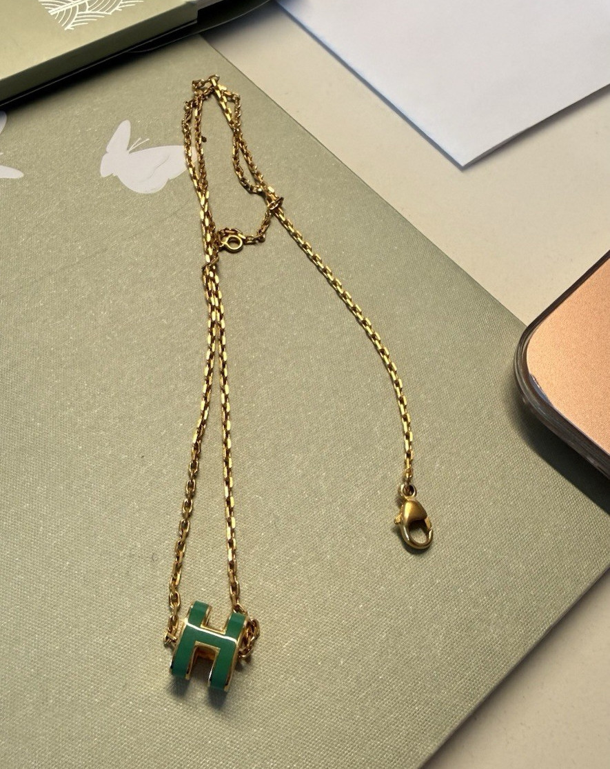 Hermès Mini Pop H necklace in Green