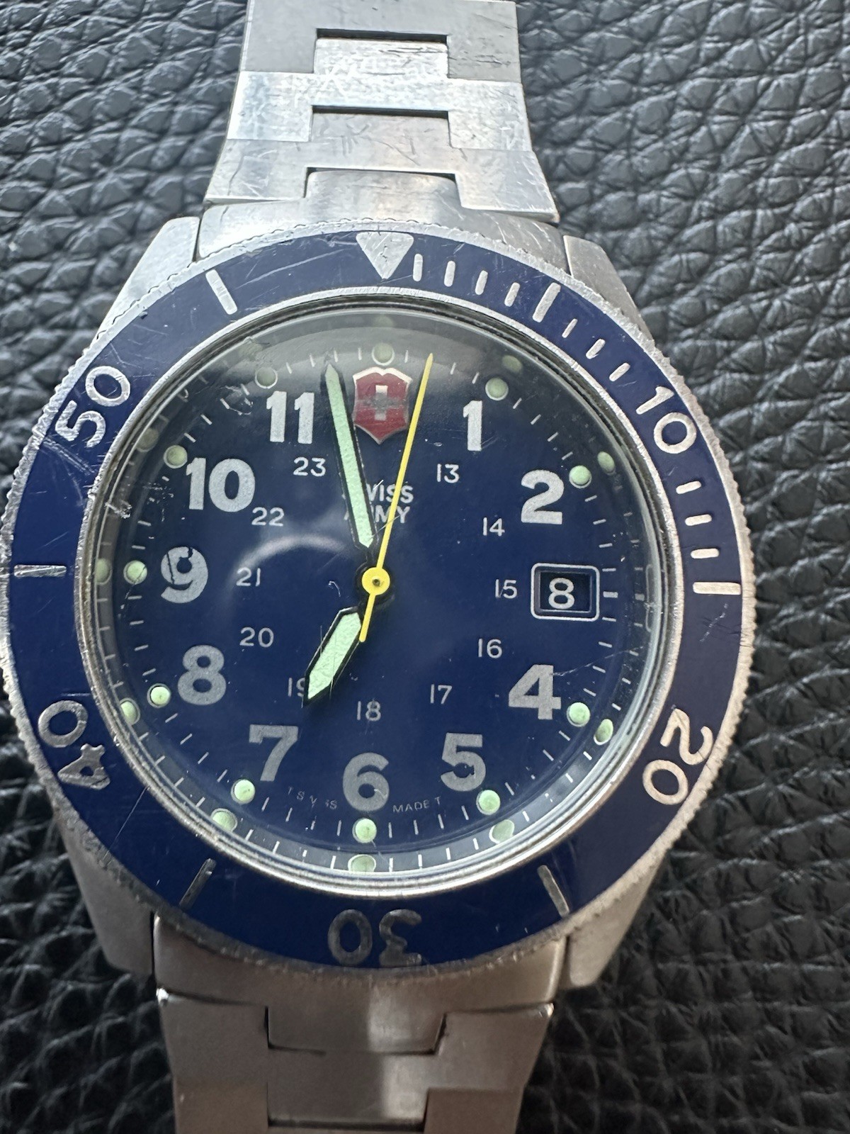 Victorinox Swiss Army Lancer 100 39mm Blue Dial Men’s Watch Rare