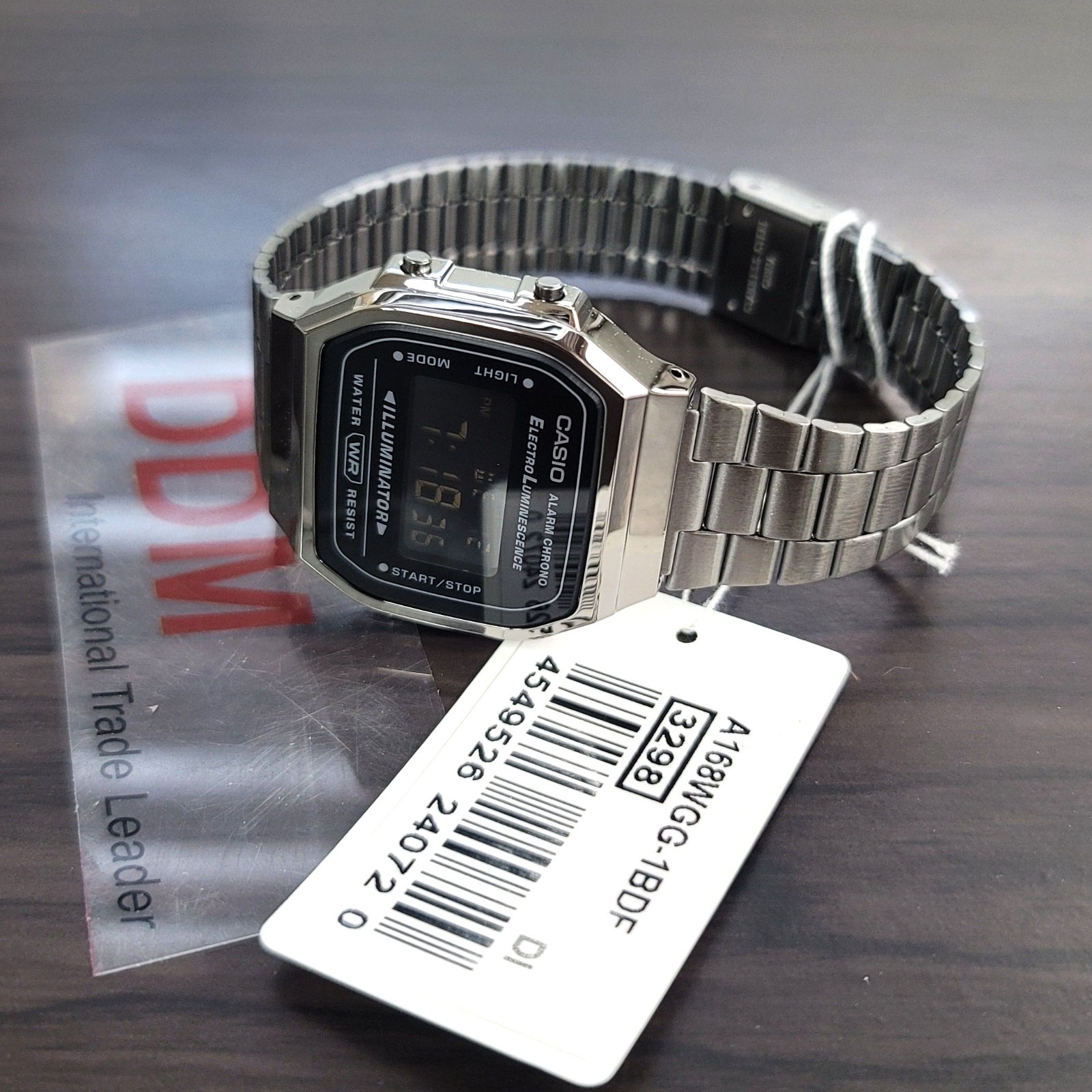 Casio A168WGG-1B Vintage Fashion Electronic Metal Watch New Original