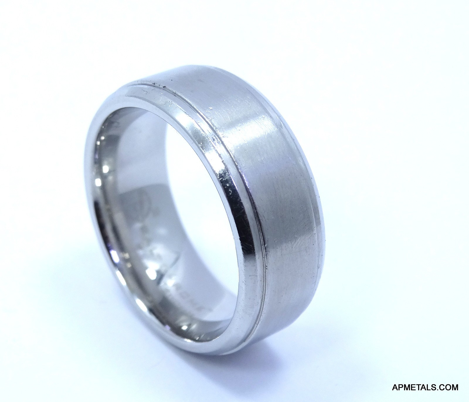 Men’s O2 Cobalt Chrome Benchmark Silver Beveled Edge 9mm Band Ring Comfort Fit
