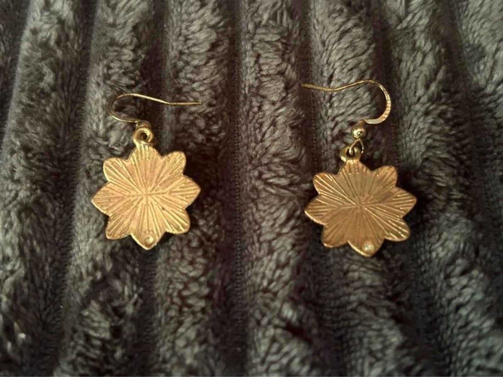 Gold Tone Red Enamel Flower Drop Earrings Crystal Rhinestone