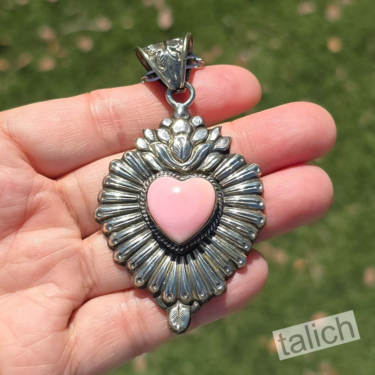 Pink Conch Shell Floral Tibet Silver Sacred Heart Pendant Necklace Unique Gift