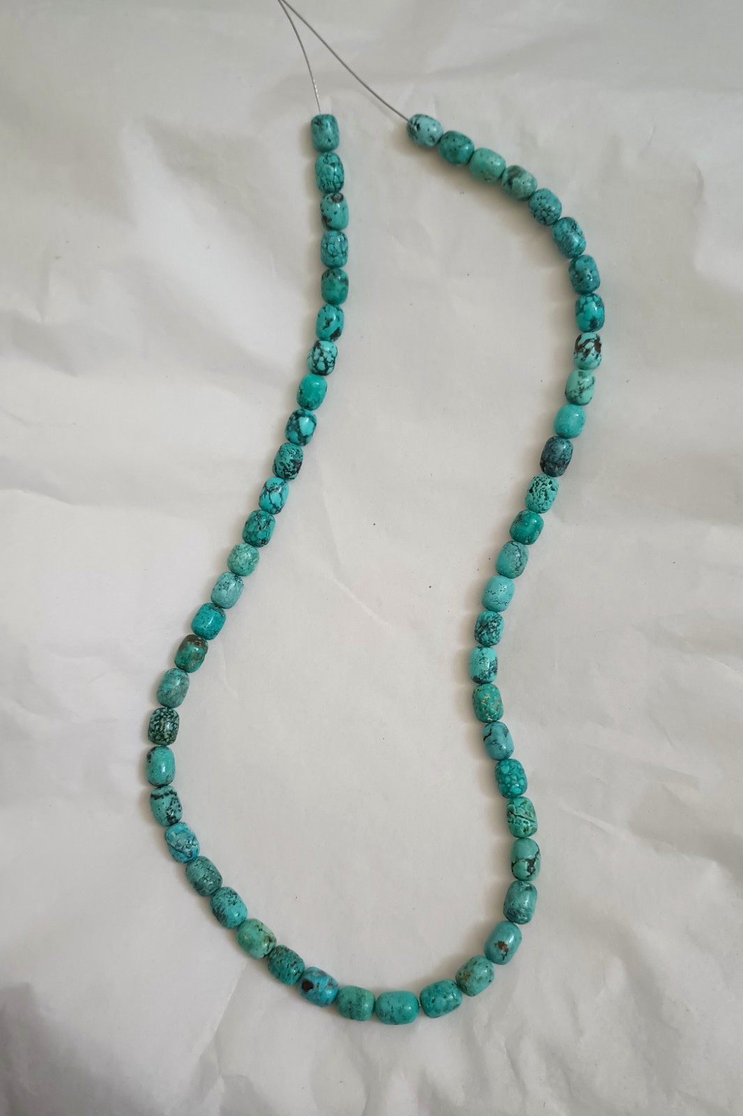 OLD STOCK HI-GRADE HUBEI TURQUOISE 5.8-6 x 7-8.5MM BARREL BEADS – 17.75″ – 3276E