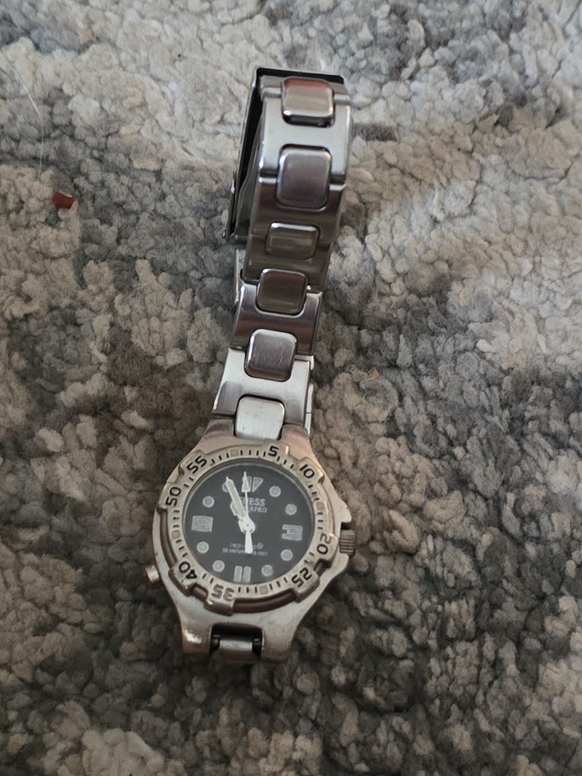 Guess waterpro 50 hotsell meters 165 feet 1996 1600×1600 Classic Rehabilitatio