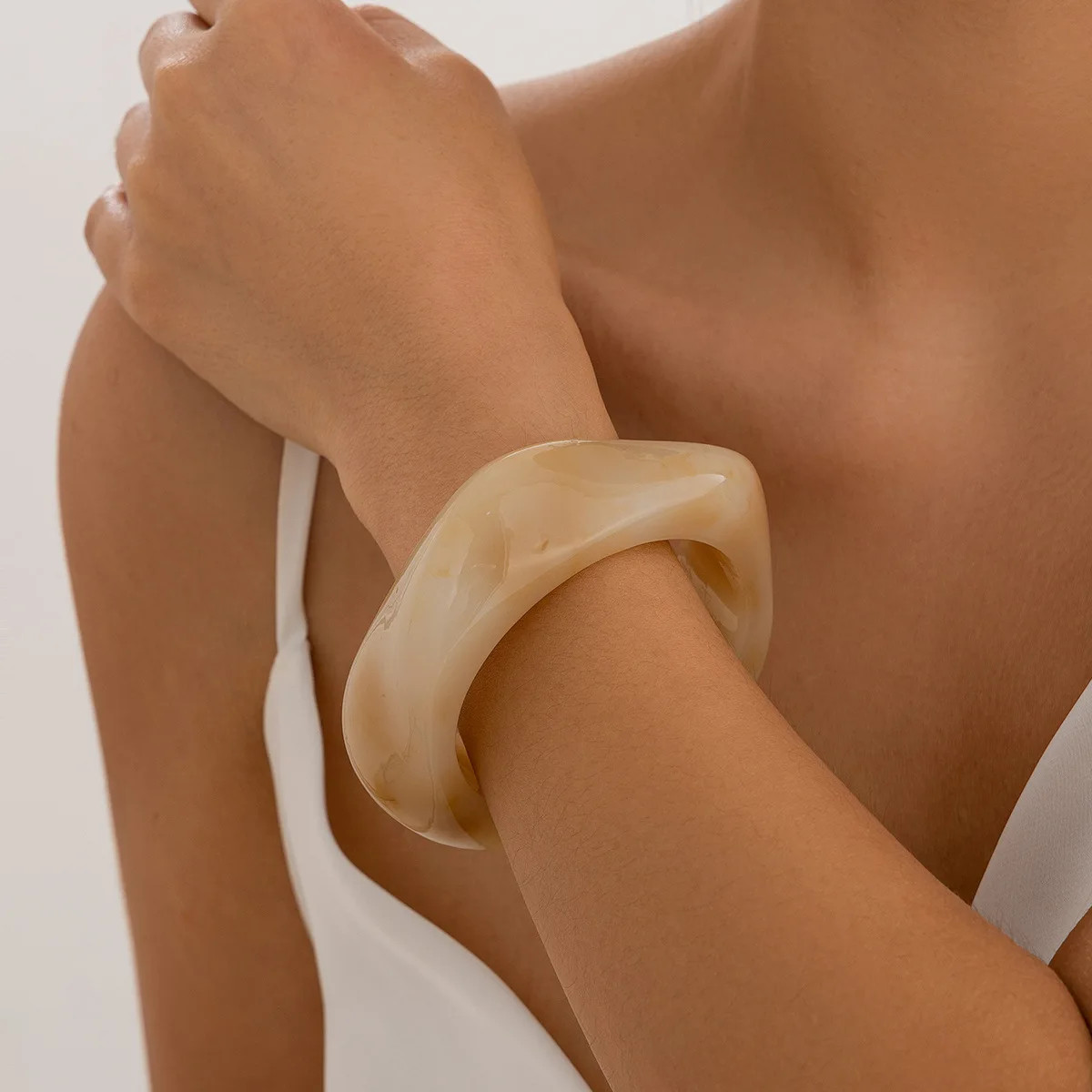 Acrylic Geometric Irregular Bangle Bracelet Mixed Tone Round Layered Jewelry