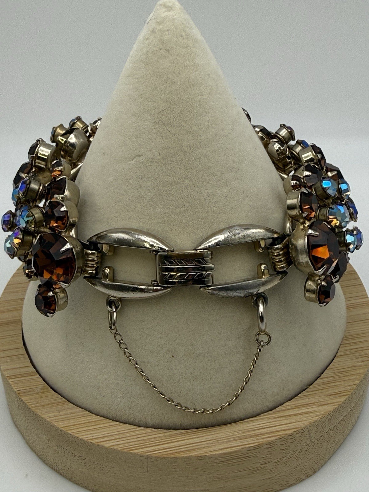 DeLizza & Elster (D &E) Juliana Cognac & Iridescent AB Rhinestone Bracelet 6.75”