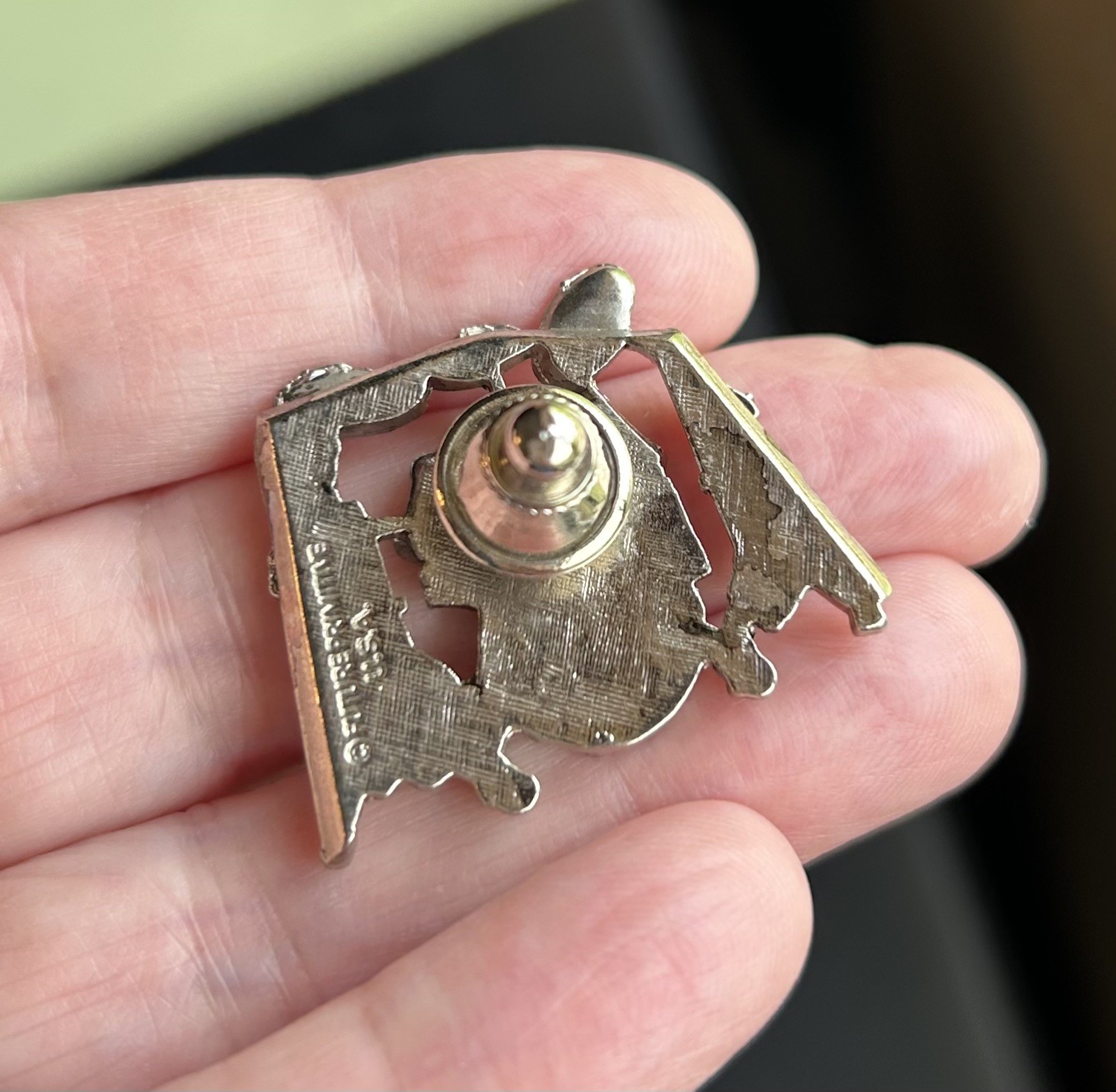1998 Future Primitive USA Drum set Drums Metal PIN Lapel Silver Tone LIKE NEW ￼