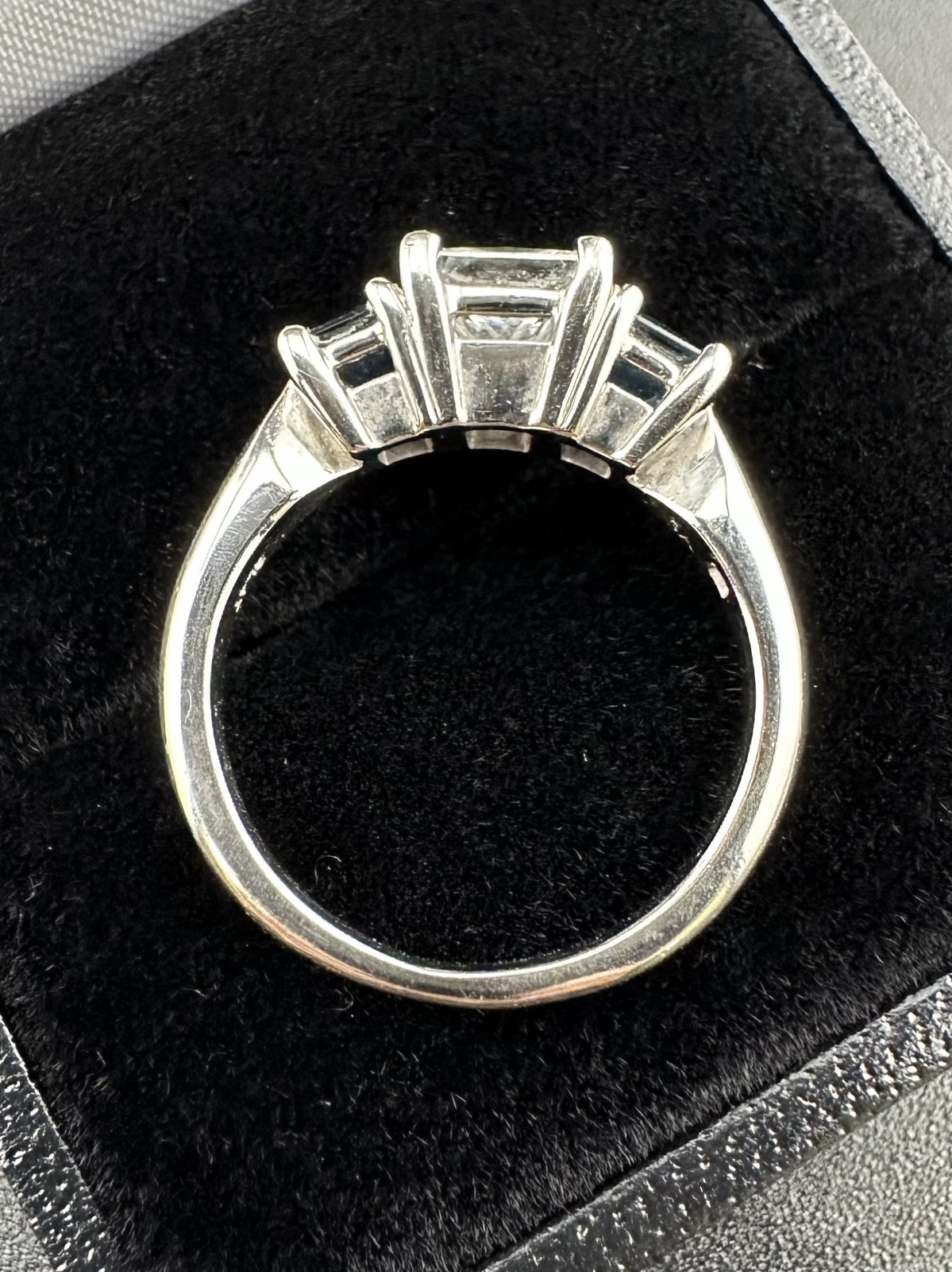 950 Platinum 1.18ctw Princess Cut Diamond Sapphire 3-Stone Cocktail Ring 4.1dwt