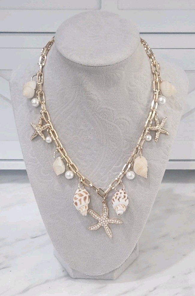 NIB! Chic House of Harlow 1960 Natural Shell Starfish Charm Necklace 16″ + 3″
