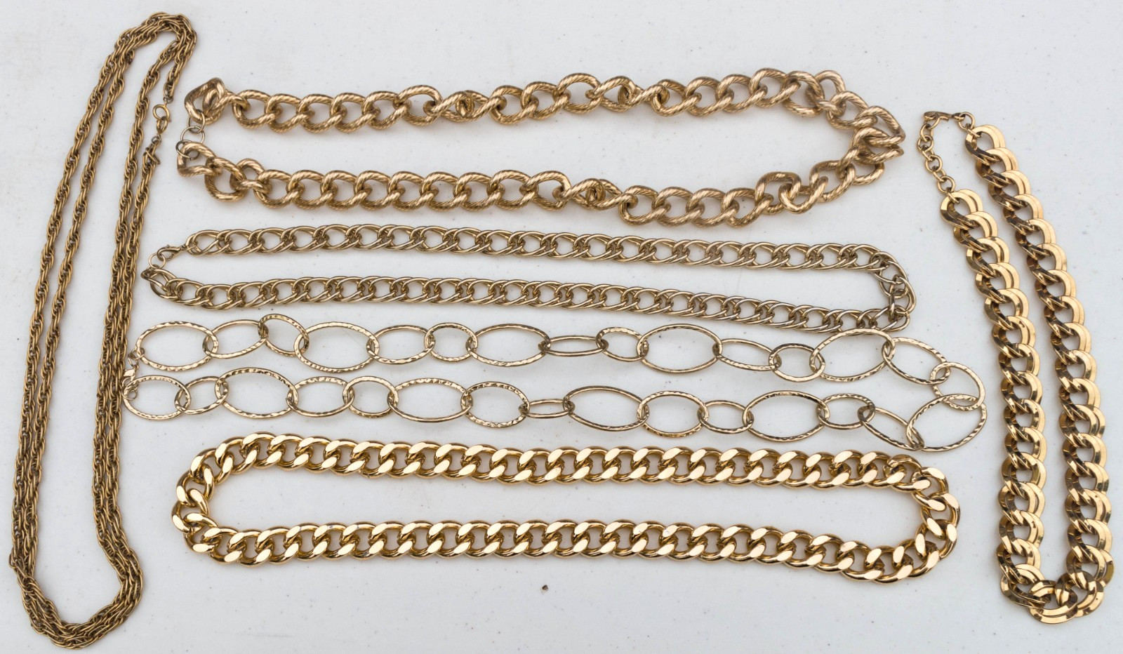 Vintage to Now Lot of 6 Chunky Gold tone Necklaces – 1 signed Monet