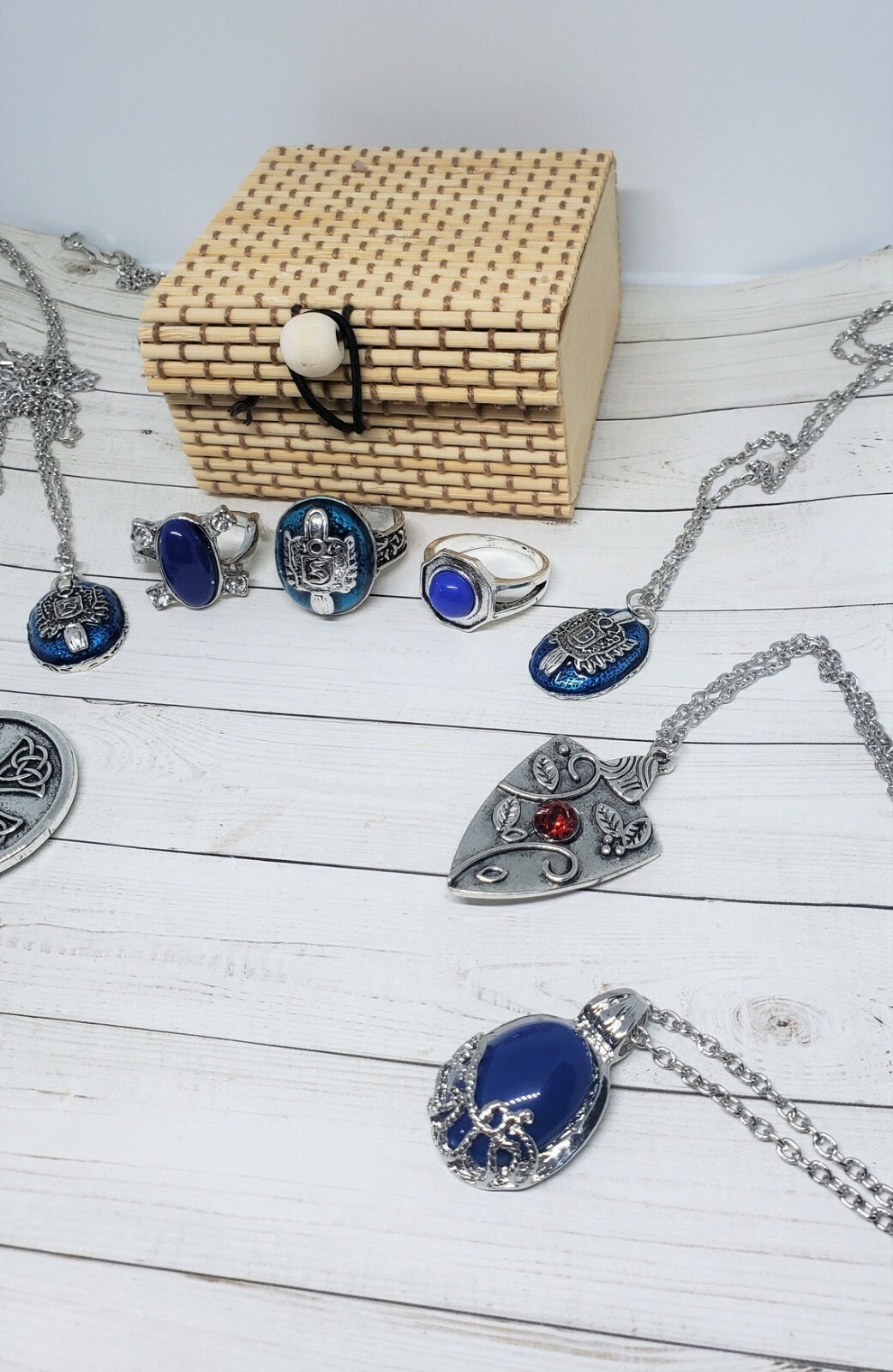 10 piece The Vampire Diaries Jewelry Box Set, Elena Gilbert Daylight Damon