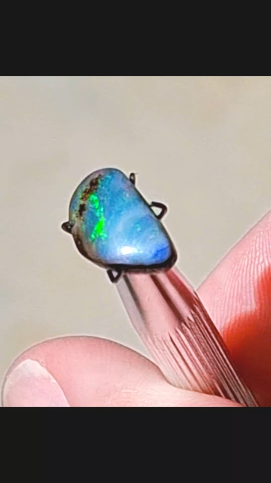 3.7ct Queensland Boulder Opal Natural Opal Gem, multicolour crystal faced.