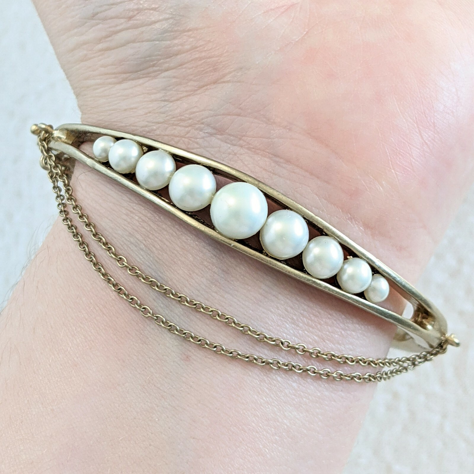 KCR Kenneth Cole Reaction Matte Gold Tone Chain White Faux Pearl Hinged Bracelet