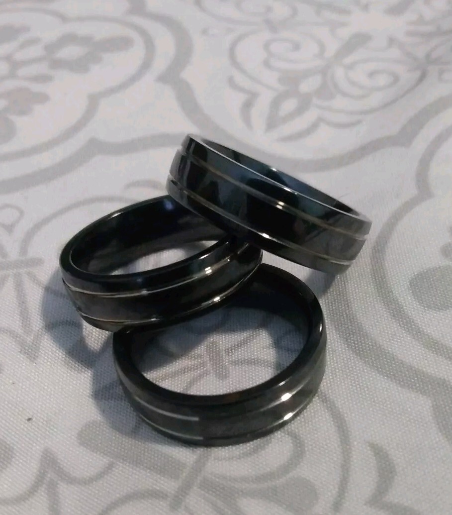 Triton Titanium Ring – Black Double Striped