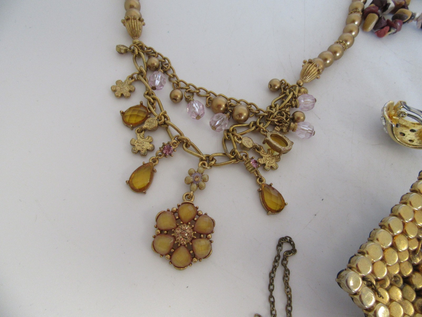 Vintage And Contemporary Jewellery Job Lot Brooches Rings Clip On Earrings More