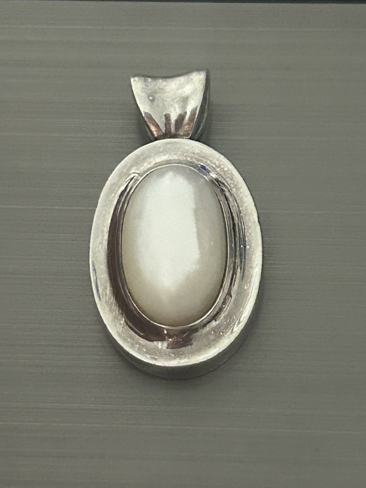 Large Sterling Silver Mother Of Pearl Oval Pendant 8.8 Grams