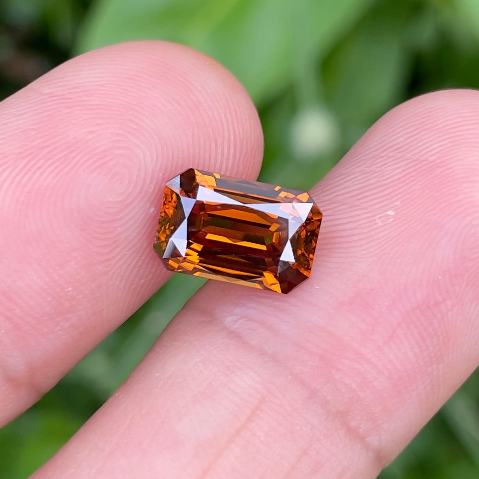 Natural Zircon 4.61 ct / No Heat / Tanzania
