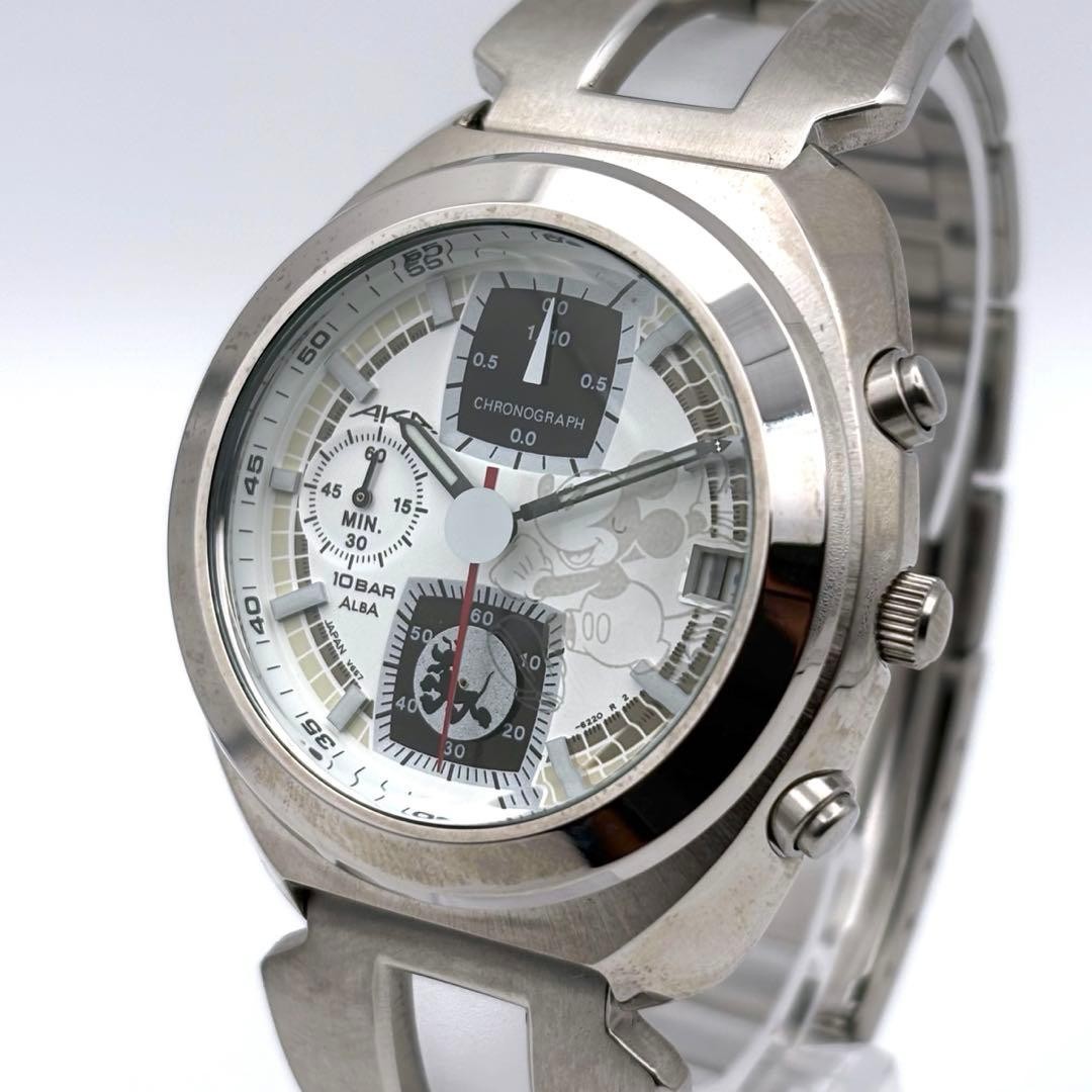 Seiko Alba Disney Mickey Chronograph Watch Limited 2000 1.55in Case 6.69in Wrist