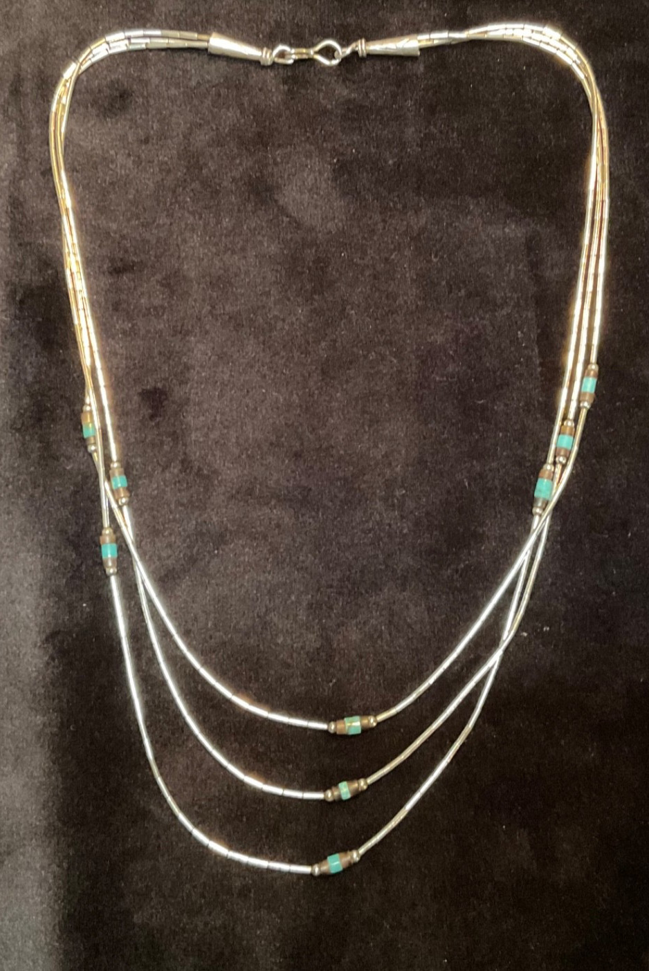 Native American 3-Strand Liquid Silver 16″ Necklace W/Turquoise Beads Vintage