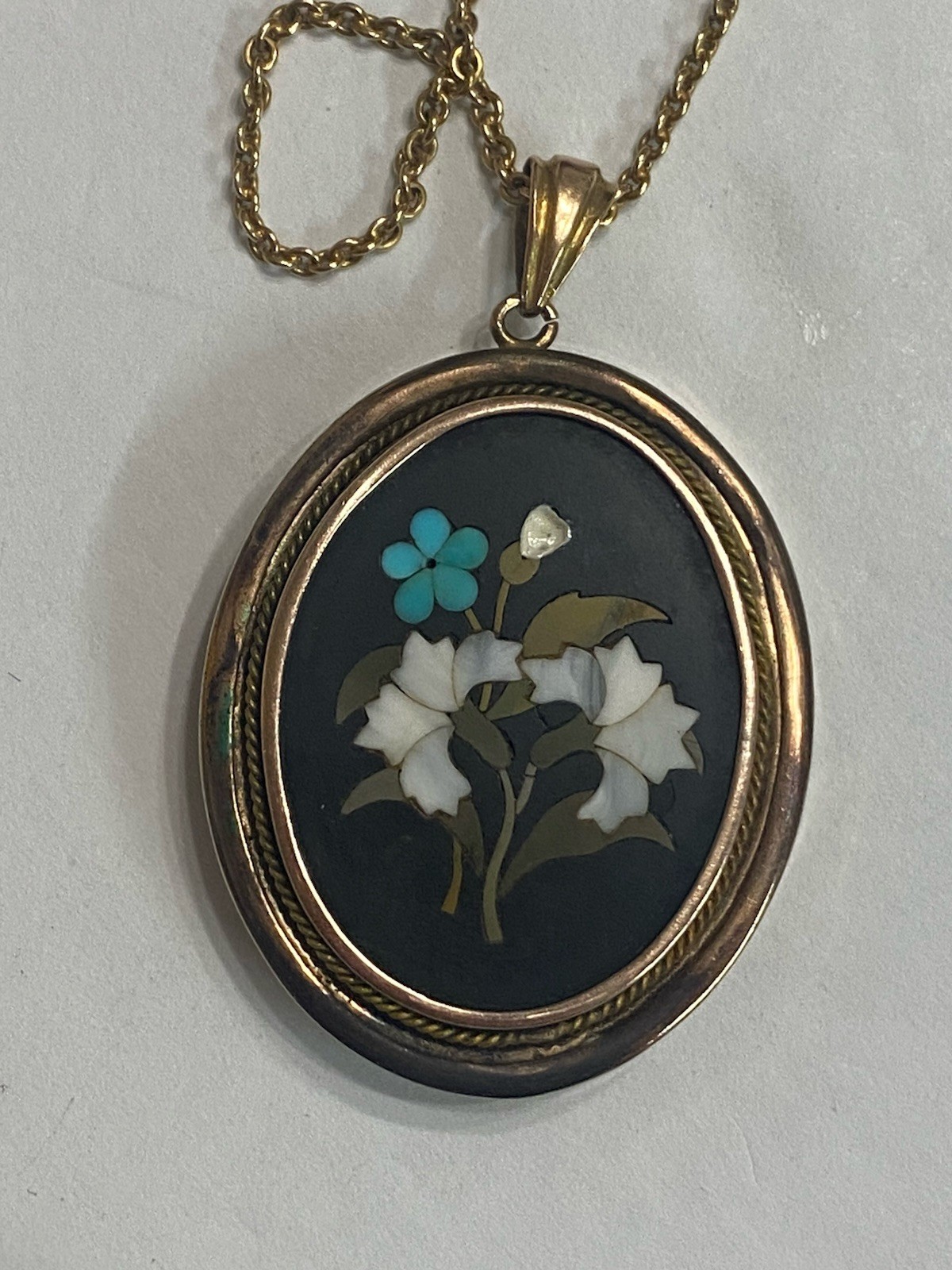 Vintage PIETRA DURA Micro Mosaic Flowers 10k Gold Pendant 18” Chain