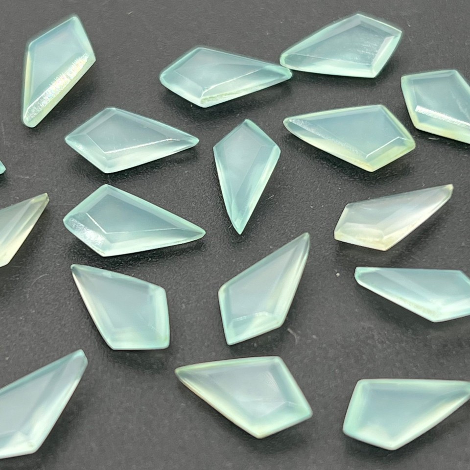 [WHOLESALE] NATURAL AQUA CHALCEDONY FACETED KITE SHAPE LOOSE GEMSTONE
