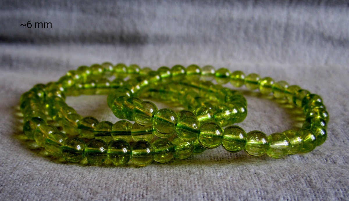 Peridot Bracelet • Approx Ø 6.3 and 8 mm / Approx 15-20 cm • Elastic
