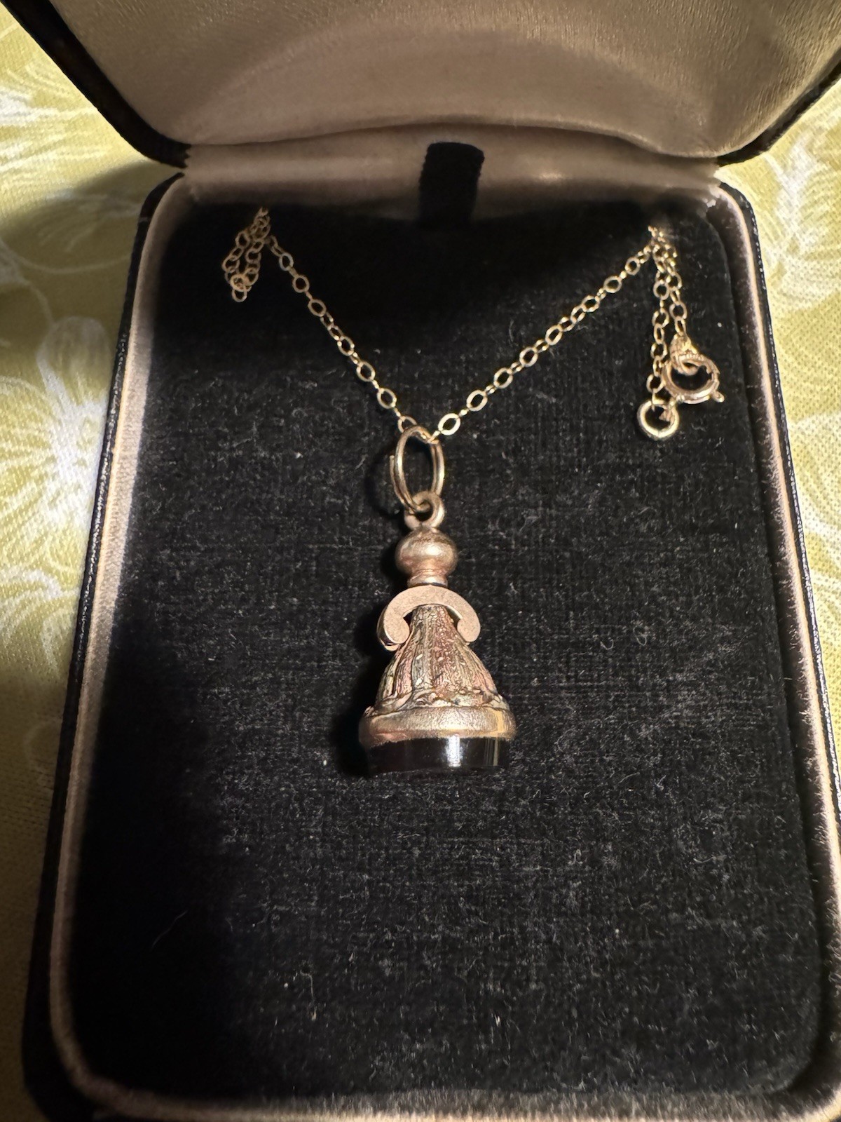 585 Gold Victorian Blood Stone Stamp Necklace Vintage Antique Rare Stamp