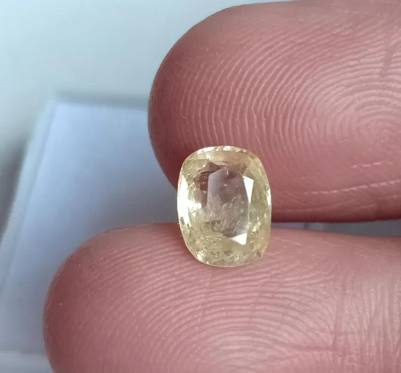 Sri Lanka Yellow Color Sapphire Natural Gemstone for Statement Jewelry 1.83 Ct