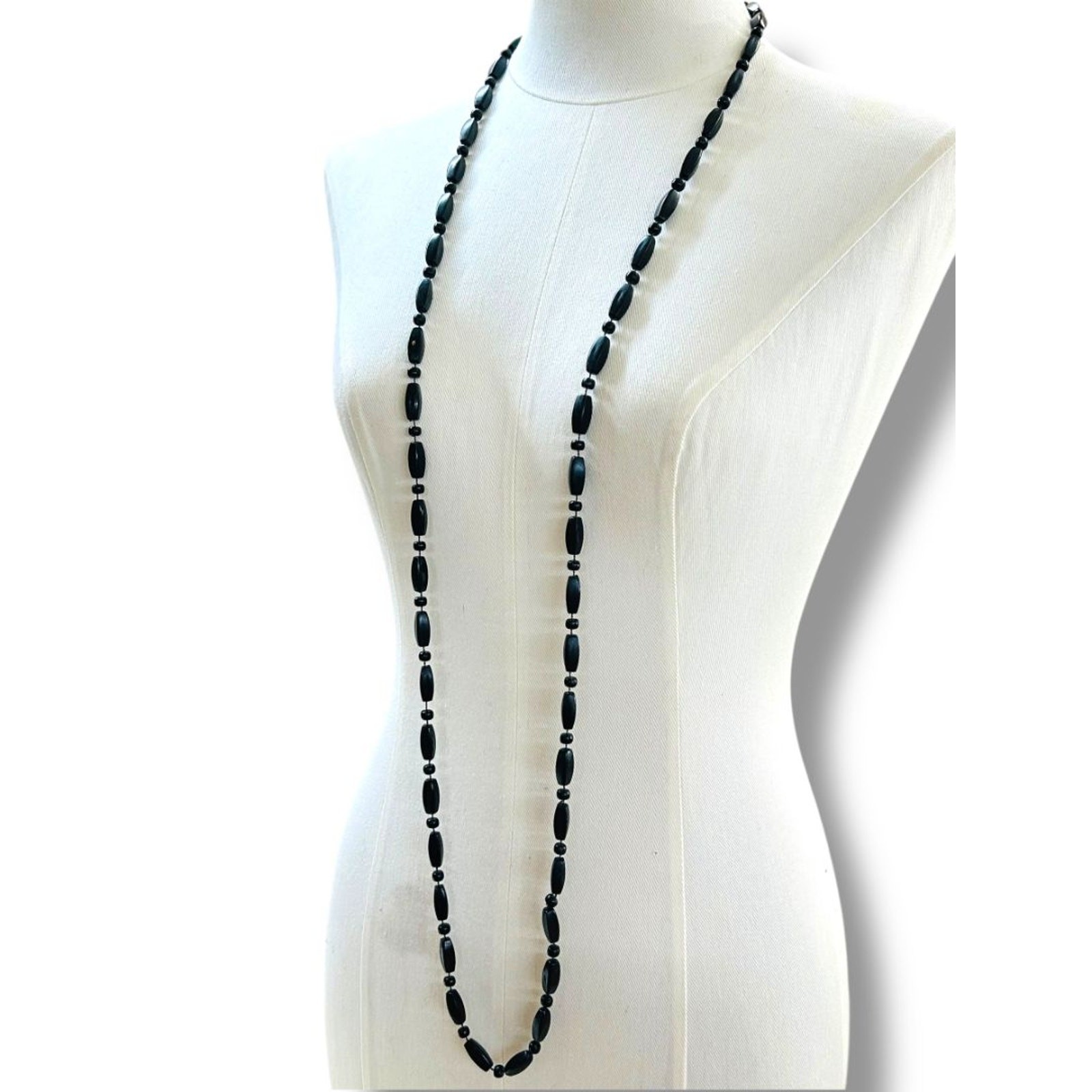 Black Lightweight Acrylic Bead Necklace 52″ Overhead Strand String Clasp