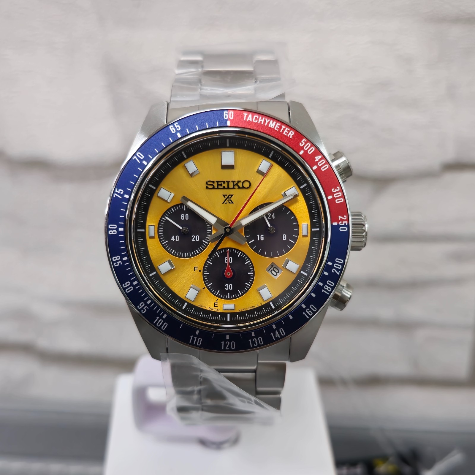 Seiko Prospex Speedtimer SSC947P1 Pogue Panda Dial Solar New Full Set Men Watch