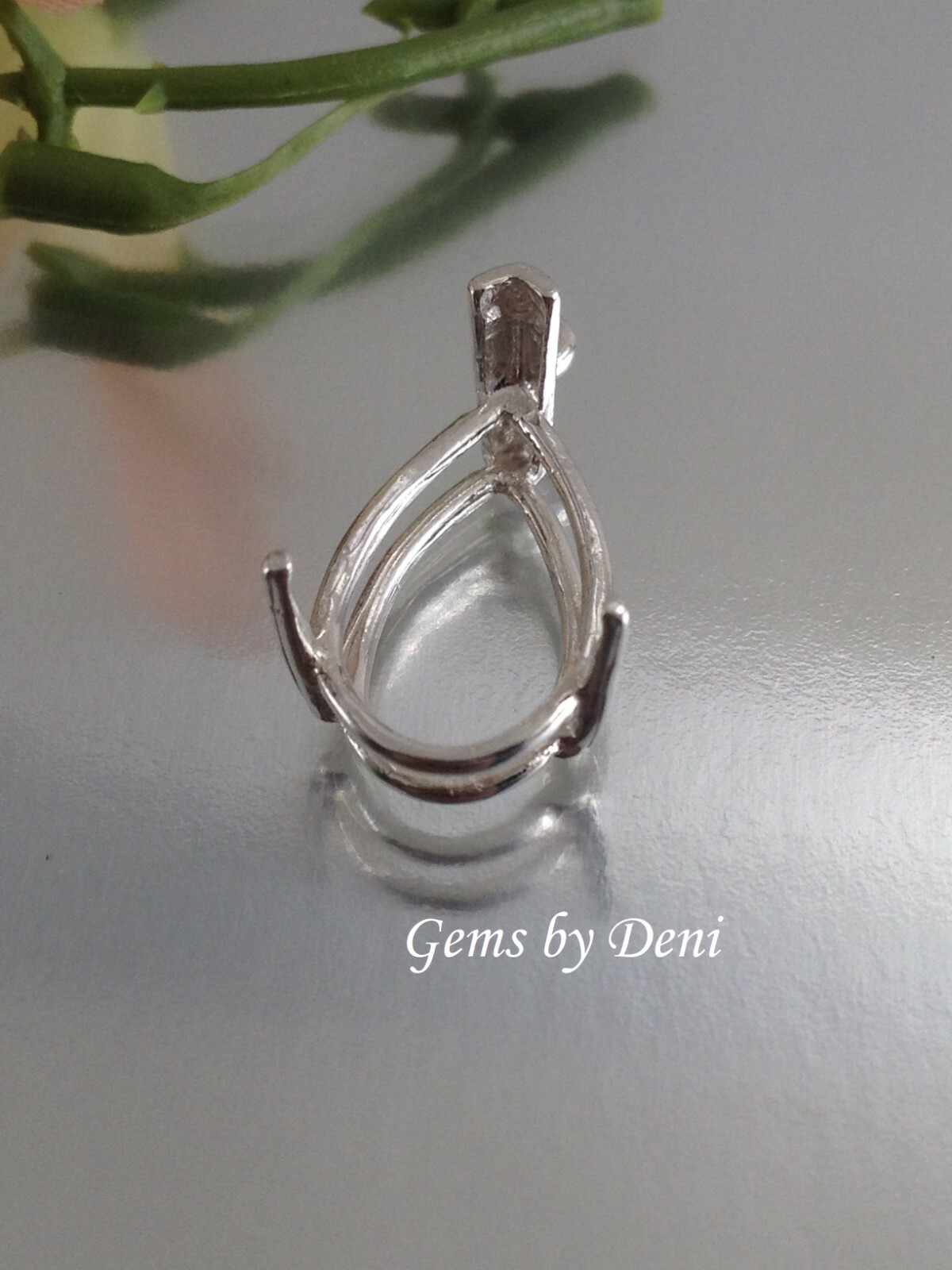 Sterling Silver Pear Vee-Prong Dangle (6x4mm-15x10mm)