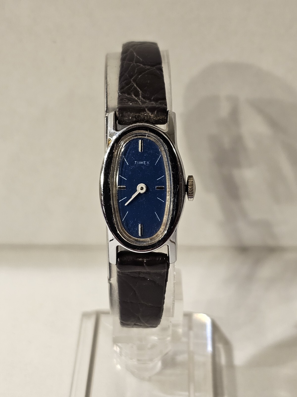 Vintage Timex Ladies Nave Blue Oval Timepiece SS With BLK Leather HIFI Strap.