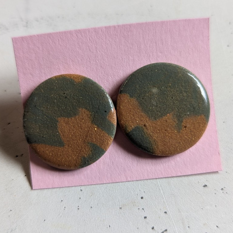 Green & Brown Camouflage Pattern Round Stud Earrings Lobe No Stone Fashion