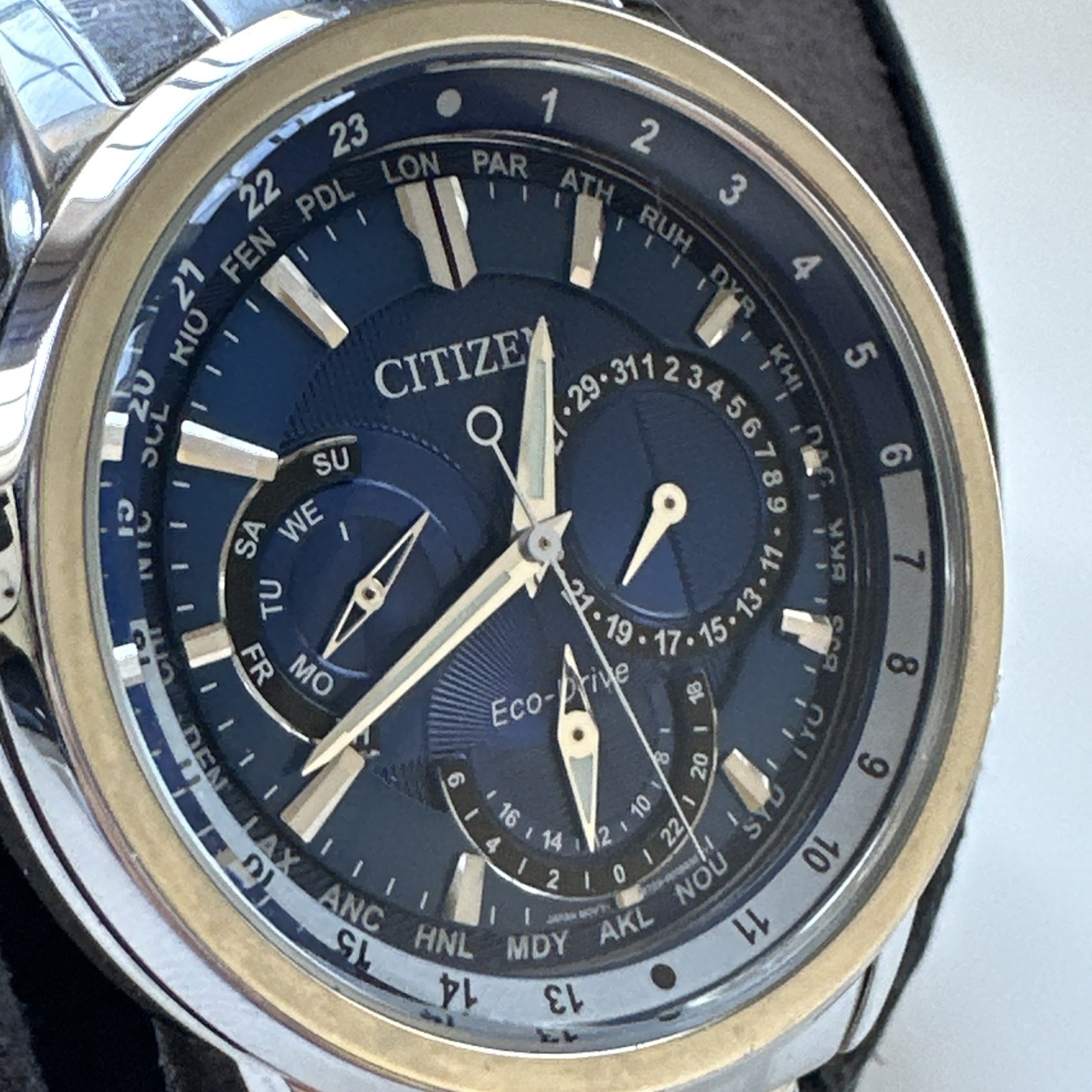 Citizen Eco-Drive Men’s Calendrier World Time Blue Dial Watch 44mm BU2021-51L