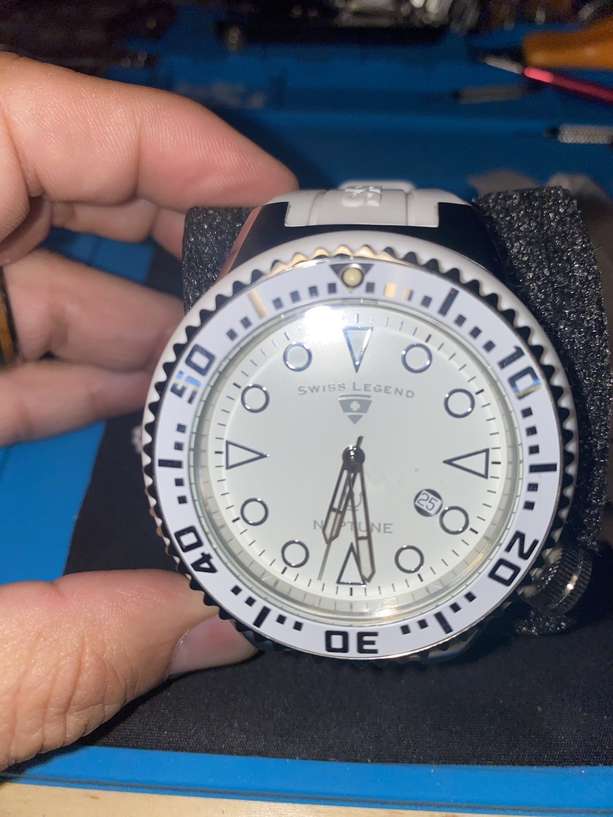 Swiss Legend Neptune Men’s Diver Quartz Date 300m 52mm White Dial Strap