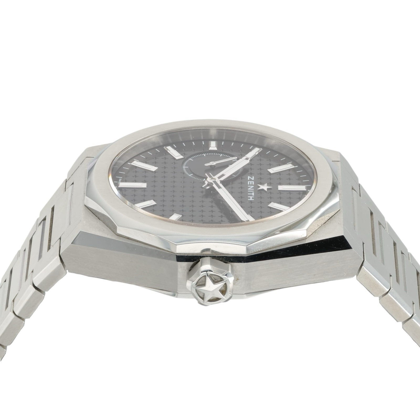 Zenith Defy Skyline Black Dial Stainless Steel 41mm Automatic Men’s 03.9300.3620