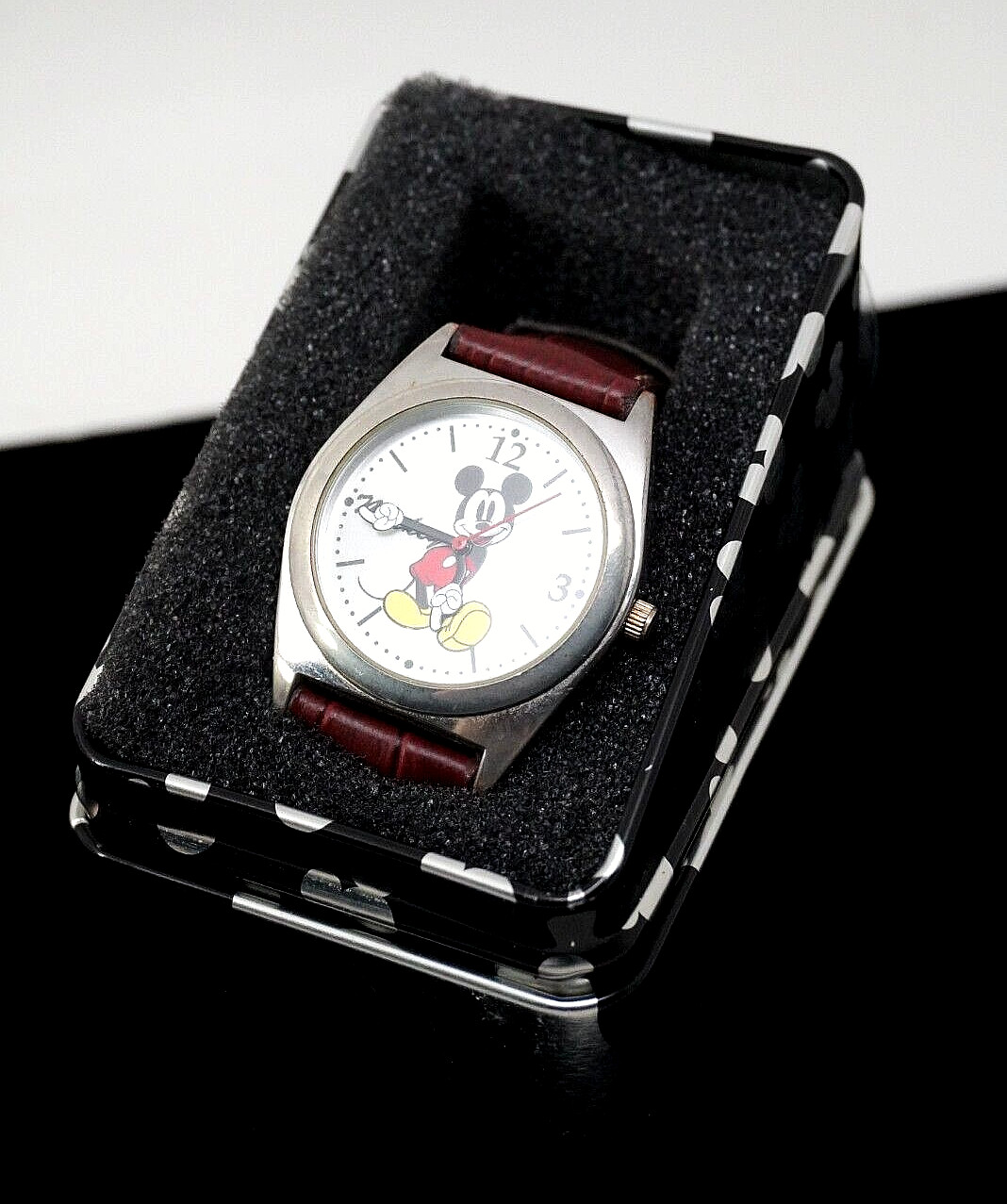 Accutime Mickey Mouse 0718 mck623 Quartz Watch With Box