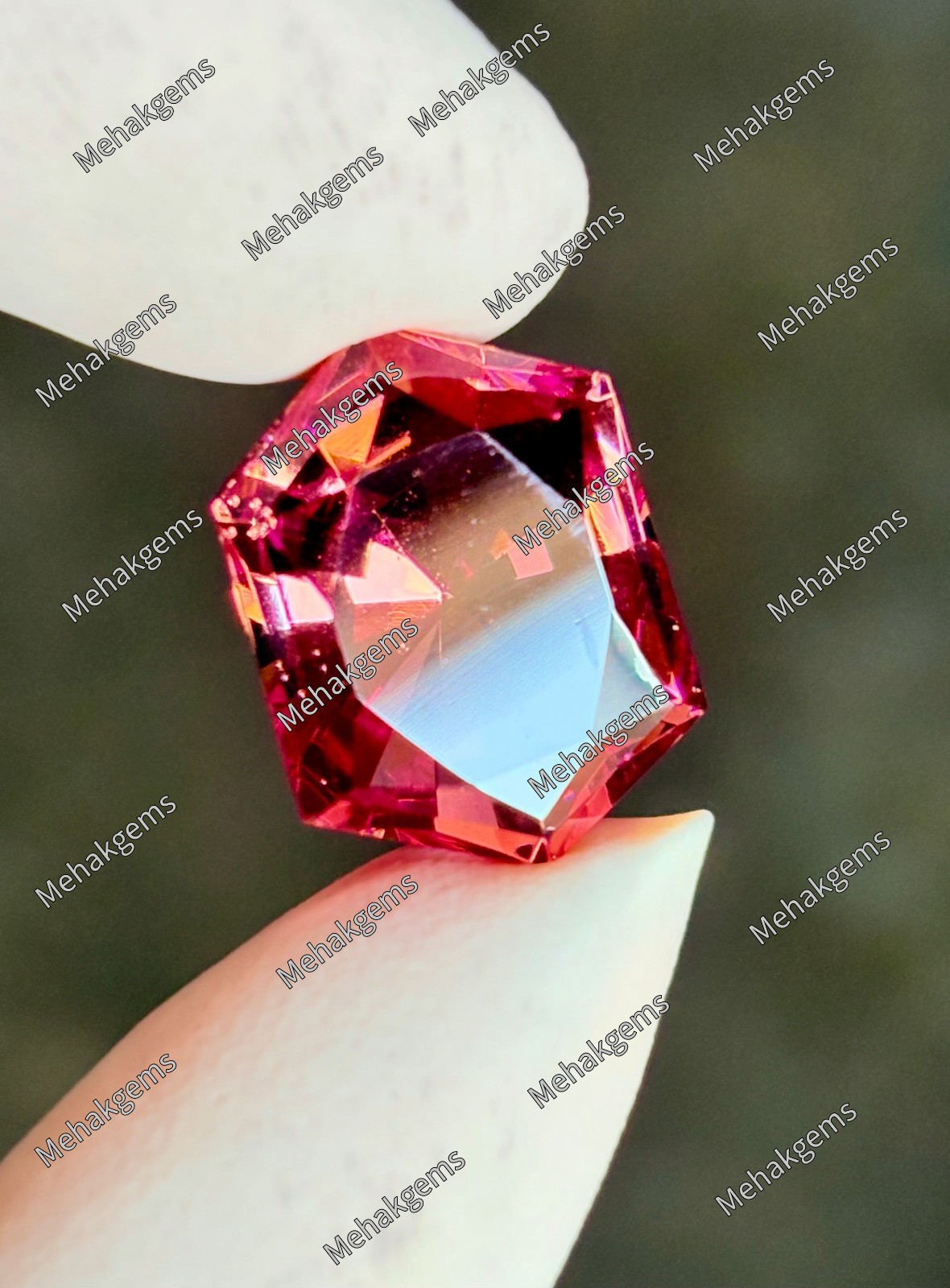 16 Ct Color Changing Zultanite Gemstone, Custom Fantasy Cut Hexagon Diaspore