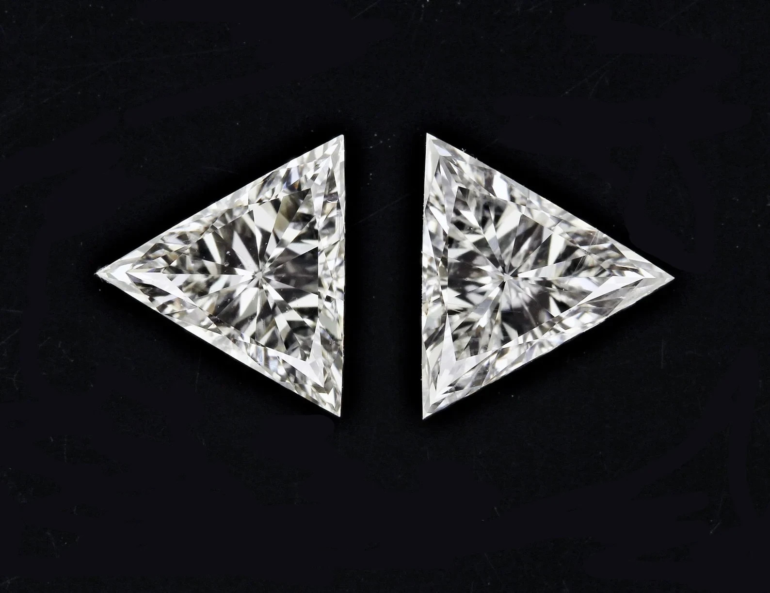 1.30 CT Natural White Diamond Triangle Cut VVS1 D Grade IDGL Certified F2
